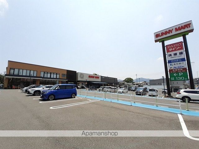 プラティークの周辺写真
