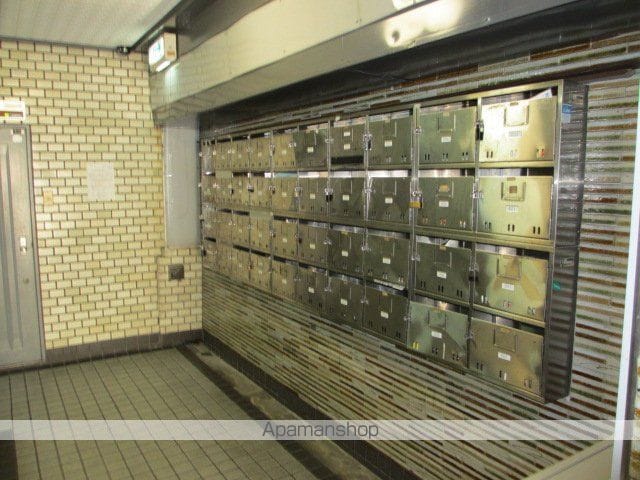 リリアンのその他写真