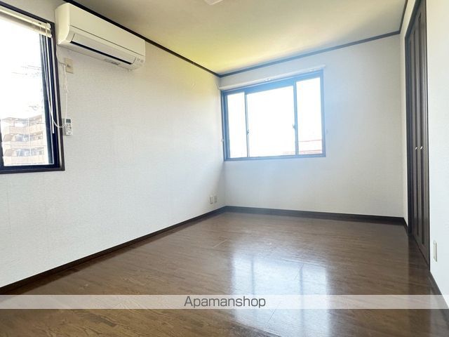磐田市 2階建 築30年の内装写真
