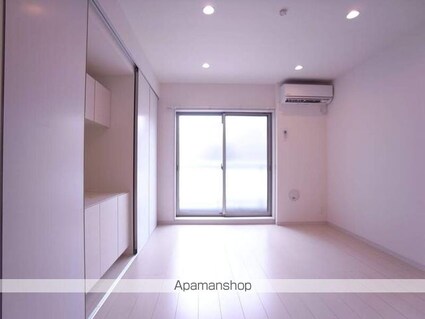 リブリ・ＭＩＭＵ[1K/26.49m2]のリビング・居間1