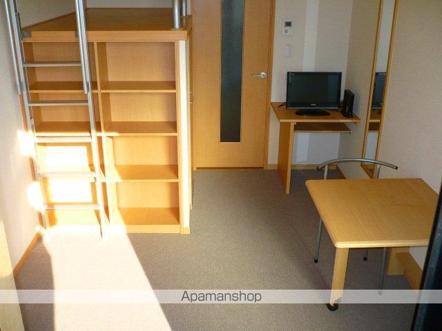 レオパレス雄新ひまわりの内装写真