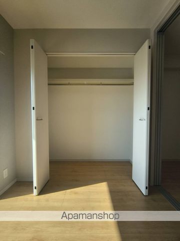 名古屋市港区 3階建 築9年の内装写真