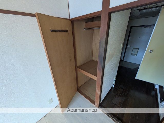 LUCIR十日市の内装写真