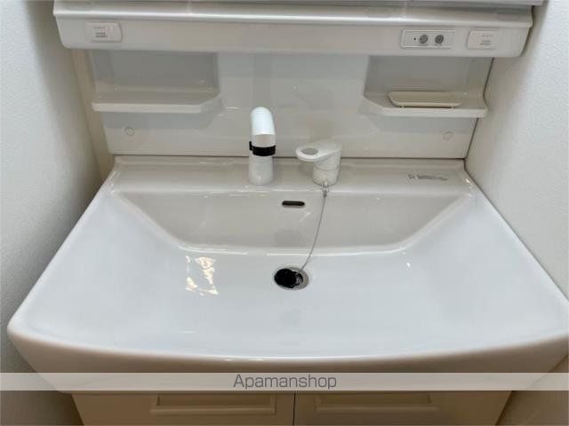 ラウレア西院の内装写真