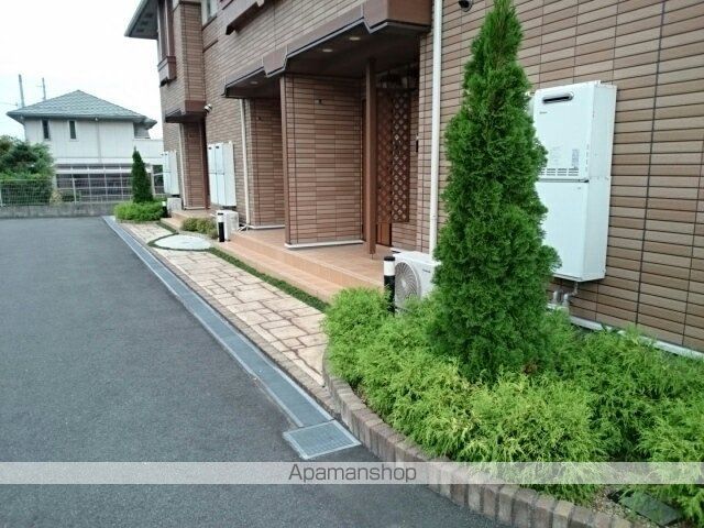 ミュアフィールド1の玄関写真