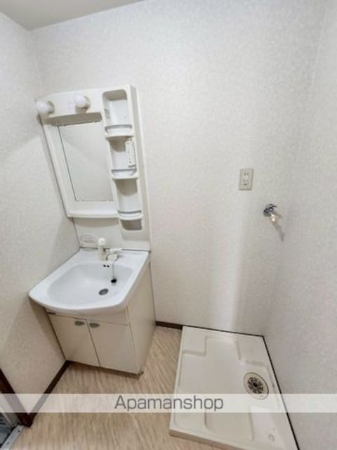 マンションリラ[2K/33.27m2]の洗面所