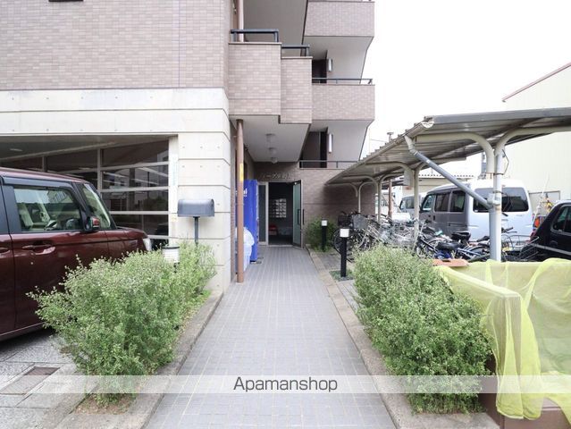 ヴィーブル鶴舞の玄関写真