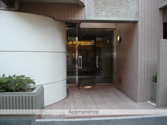 アメニティ市川の玄関写真