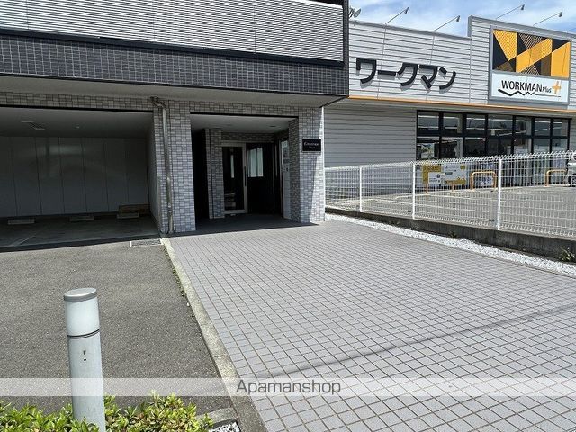 グラシューズの玄関写真