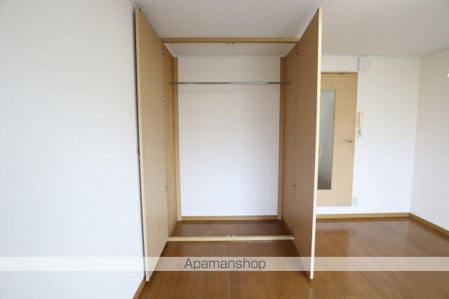 レオパレス二上の内装写真