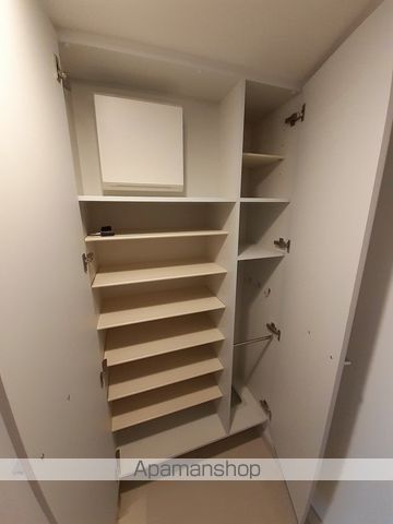 レジュールアッシュ谷町四丁目グランクラスの内装写真