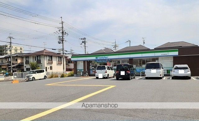 M.RAFFINEの周辺写真