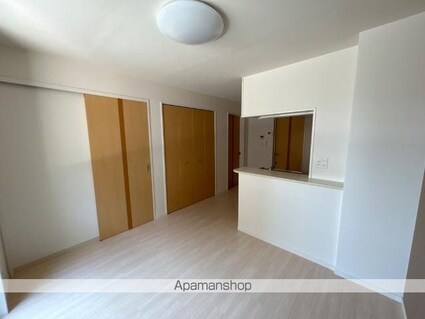 アラ・モードⅡ[1LDK/38.1m2]のリビング・居間1