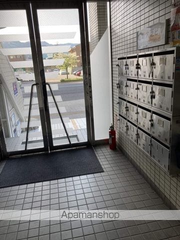 山﨑大芝ビルの玄関写真