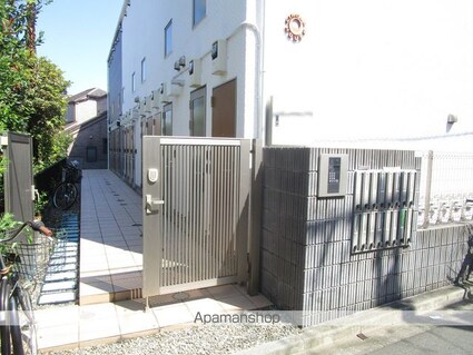 サークルハウス新中野壱番館[1R/12.51m2]のエントランス