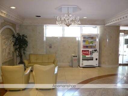 ロイヤルシティ弐番館青柳[1LDK/211m2]の共用部2