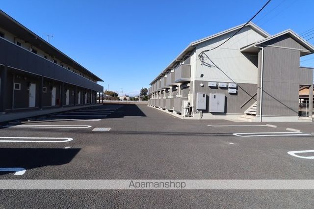 ミーティス Bの玄関写真