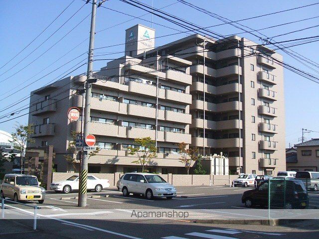 サーパス堀之内の外観写真