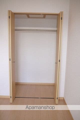 アヴァンティの内装写真