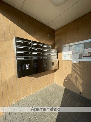 サンハイツ元町の玄関写真