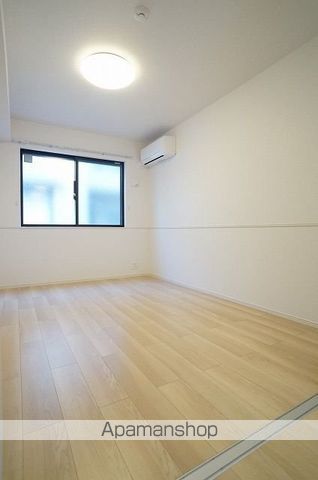 オリーブの内装写真