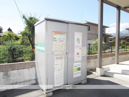 ＢＲＩＣＫ　ＨＯＵＳＥ[1LDK/33.39m2]の周辺2