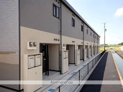 レオパレスフローリッシュⅡ[1K/28.02m2]のエントランス