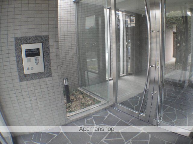 シャルム楠葉の玄関写真
