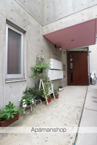 ハレモアナ大岡山の玄関写真