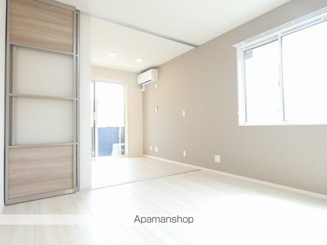 RADIUS Vの内装写真