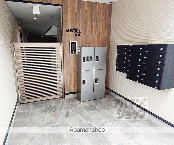 ALEGRIA大津の玄関写真