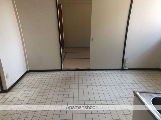 ファミール泉 Bの内装写真