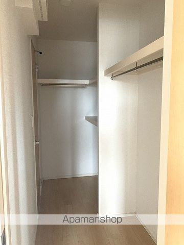 フレミール ヴァン Dの内装写真