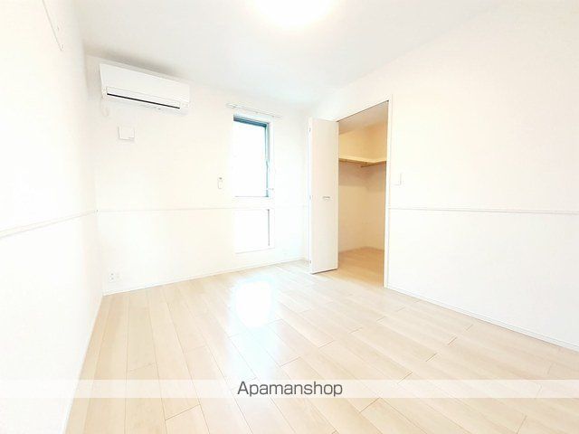 パインオークVIの内装写真