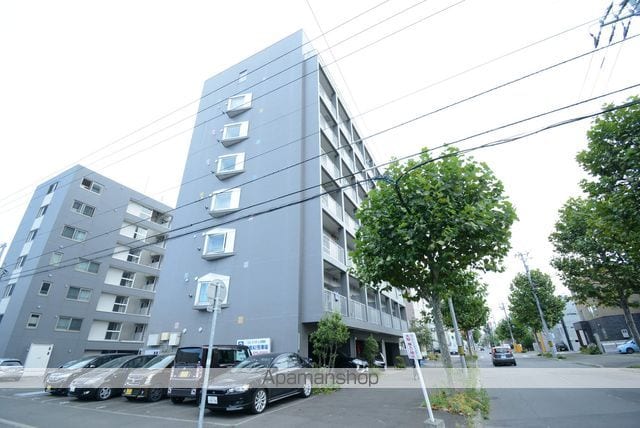 ミルフィオーレ学園前の外観写真