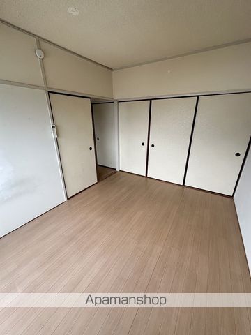 ヴィラナリー川津1号棟の内装写真