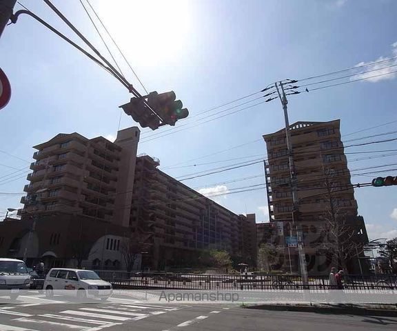 ファミールガーデン二条駅前の外観写真