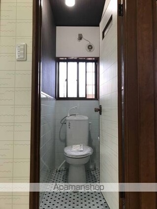 内原戸建[4DK/84.04m2]のトイレ