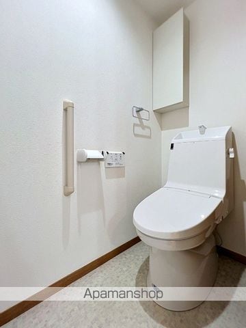 テライオ・コモドの内装写真