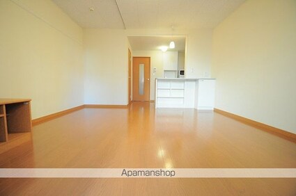 レオパレス松山インター[1K/31.33m2]のリビング・居間