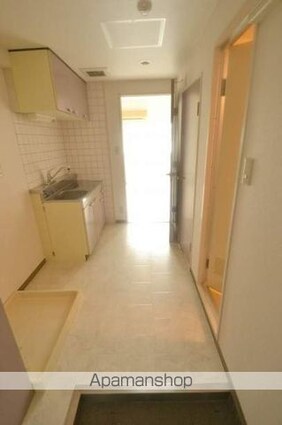 メゾン山肩[1K/20.92m2]の玄関