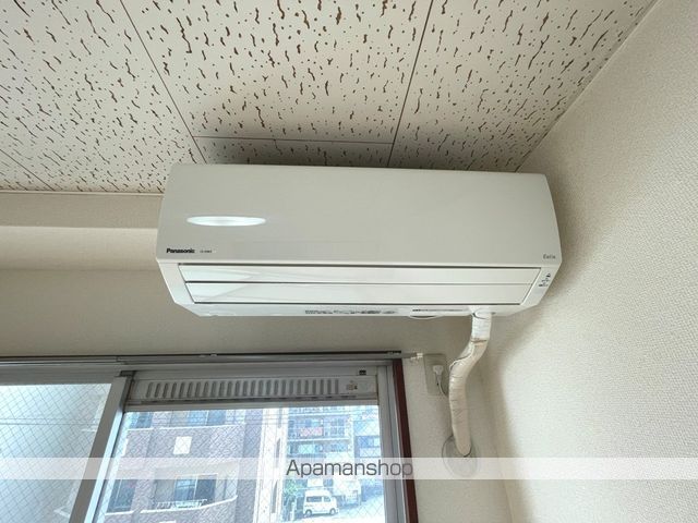 三甲イエムの内装写真