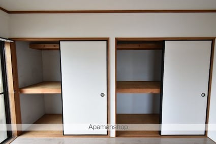 益子ハイツ[2DK/45.36m2]の収納