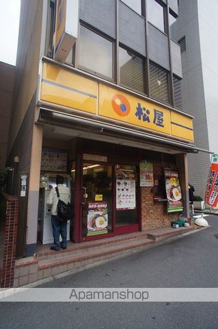 スカイコート西新宿第２[1R/18.53m2]の周辺8