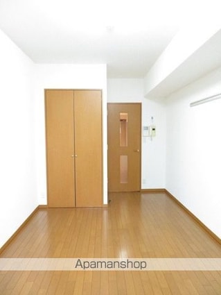 東京都港区南麻布３丁目[1K/23.1m2]のリビング・居間1