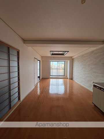 ホワイトキャッスル植田IIIの内装写真