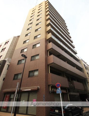 バンブー岩本町の外観写真