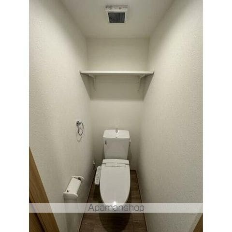 NESALLAの内装写真