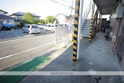 ヴィラ・ア・ラ・モード[1K/19.27m2]のエントランス