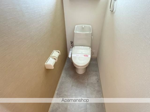 ラフィークの内装写真
